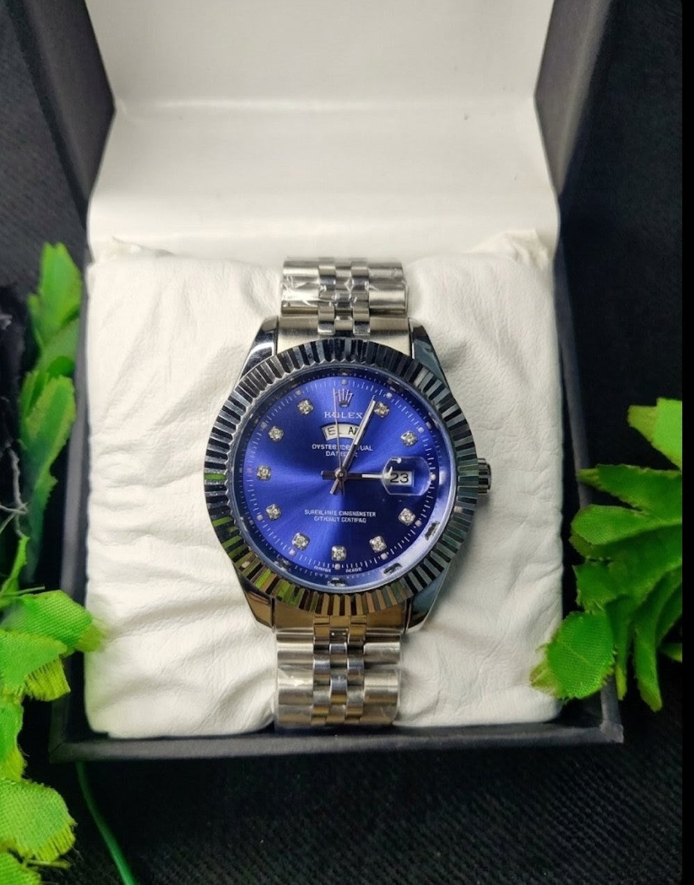 Luxury Men's Stainless Steel Date Display Wristwatch – Premium Diamond Dial